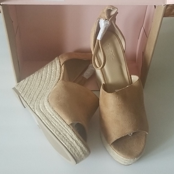 Wedges - Picture 3 of 7